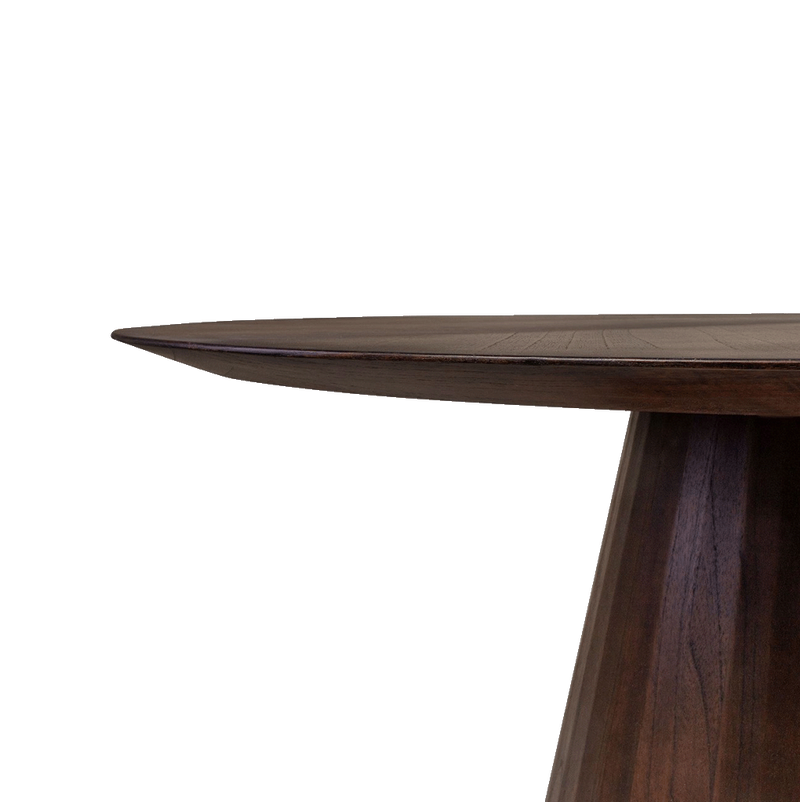 Mesa redonda de madera oscura, borde de la tapa y pedestal central