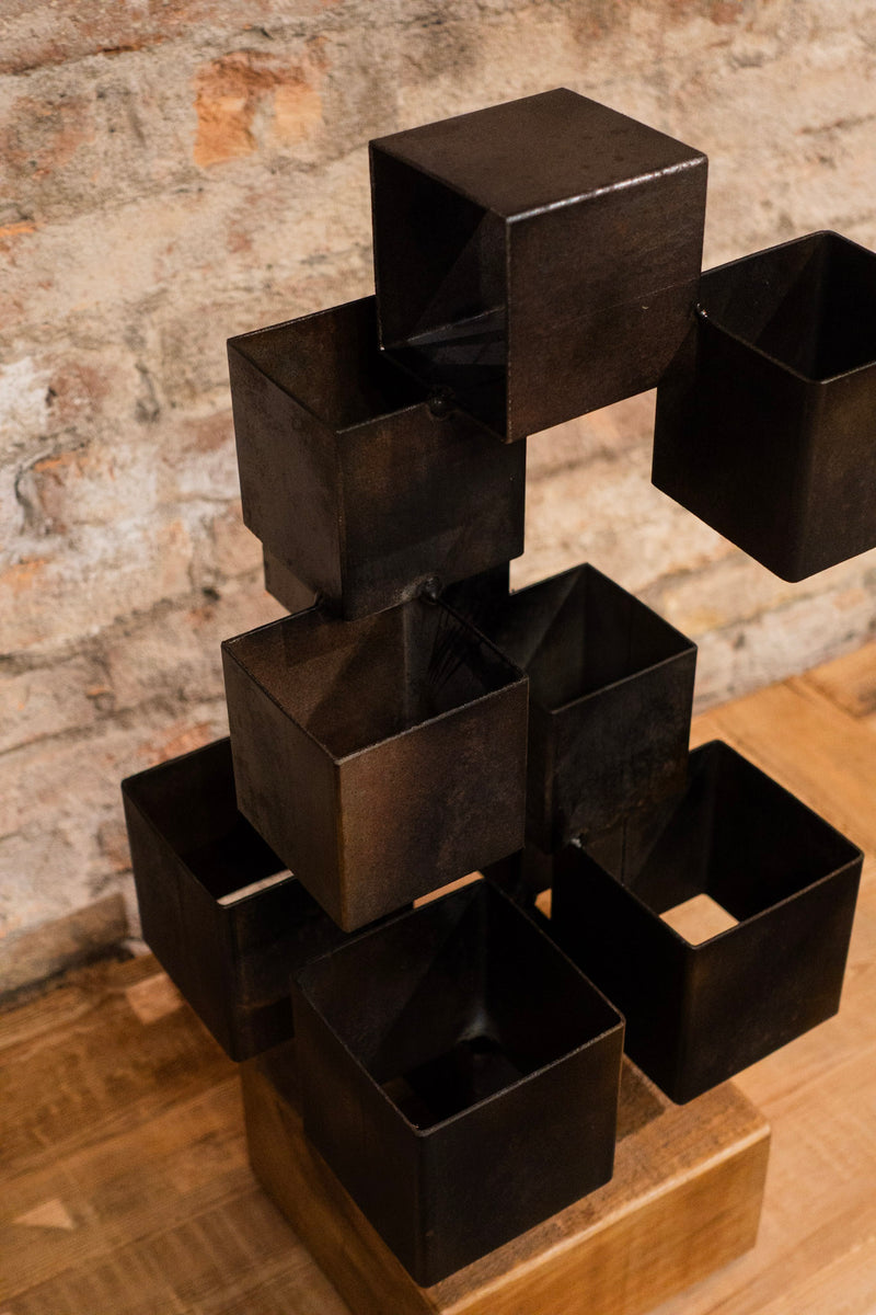 ESCULTURA MULTICÚBICA TUBO 8X8CM