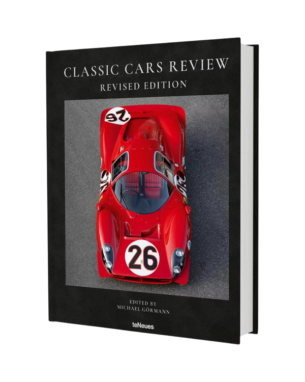 Libro Classic Cars Review edición revisada, portada con coche rojo y título