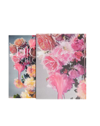 Dos estuches Dior en flor con tapas florales en tonos rosa, gris y amarillo