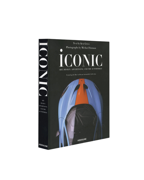 Libro de tapa dura ICONIC con portada y lomo negro; diseño de auto azul