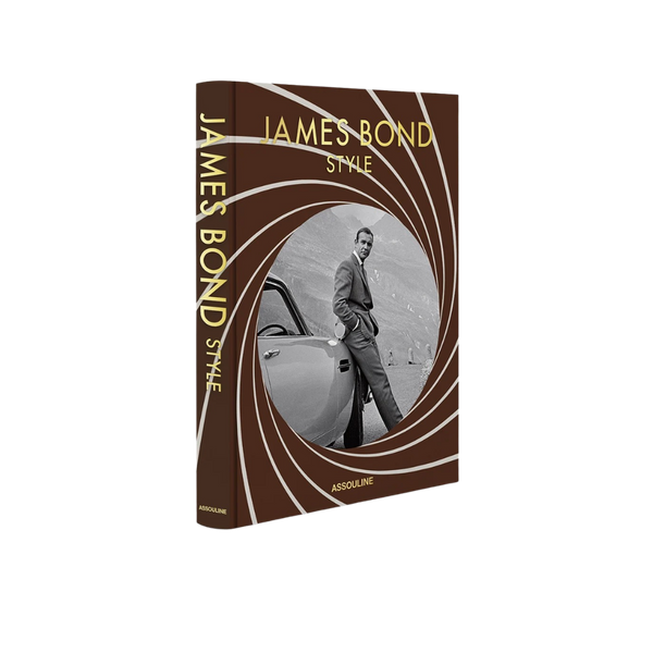 Libro de estilo James Bond con portada marrón y foto de un hombre en coche