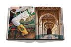 Libro abierto con foto de interior de arcos y piso con mosaicos