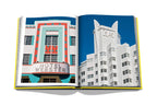 Libro Miami Beach abierto con fachadas de hoteles, letrero “HOTEL WESTER” y “DELANO”