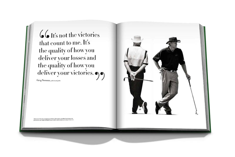 Libro abierto de golf con cita y foto de dos golfistas con palos.