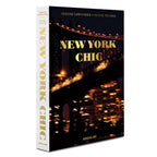 Caja del libro New York Chic con portada nocturna y título vertical.