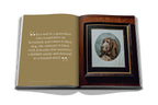 Libro The Connaught de Assouline abierto con cita y retrato de un perro