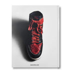 Libro de zapatos Air Jordan de Assouline, portada con zapatilla negra y roja