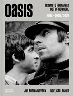 Portada Oasis con foto en blanco y negro de dos personas y título grande