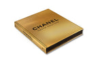 Libro de CHANEL HAUTE COUTURE con tapa dorada