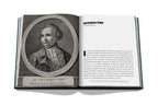 Libro abierto con retrato en blanco y negro y texto de introducción