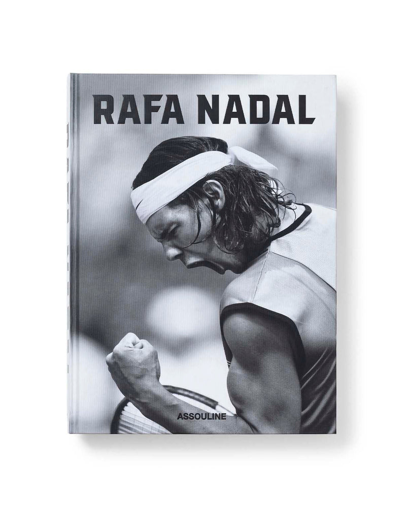 Libro de fotografía Rafa Nadal de Assouline, tapa con retrato en blanco y negro.