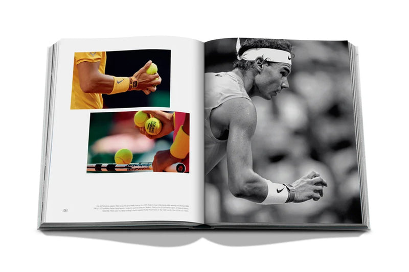 Libro abierto de Assouline con fotos deportivas en color y blanco y negro.