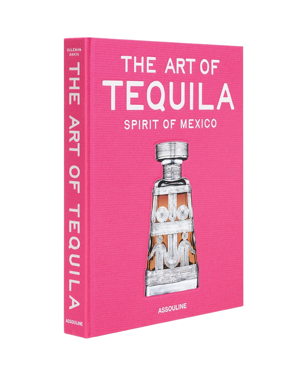 Libro de edición tapa rosa con título "The Art of Tequila" y botella ilustrada