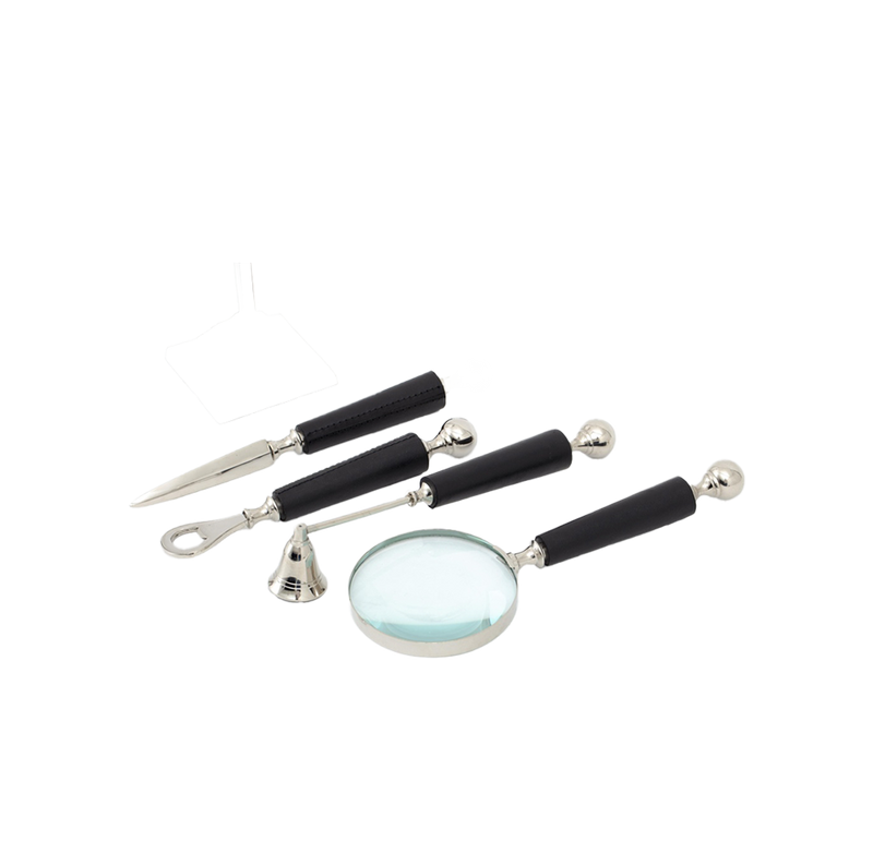 Set de herramientas: abrecartas, abrebotellas y lupa con mangos negros y metal