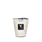 Vela en vaso de vidrio con cera blanca, lazo negro y etiqueta Baobab Collection