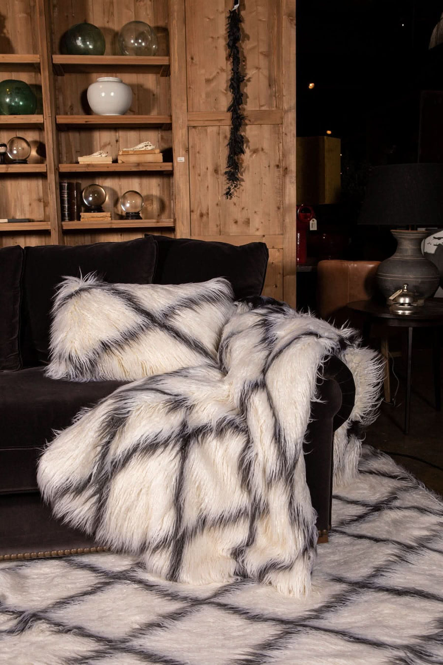 Faux fur cushion with Plaid Diamond Tibet style black-and-white diamond pattern