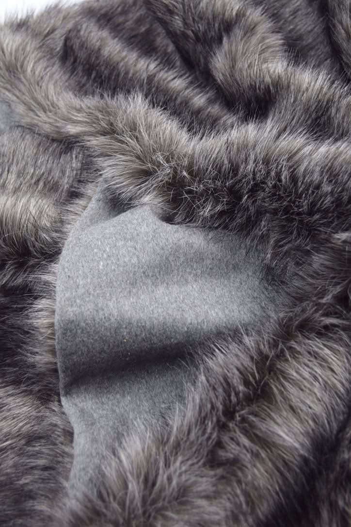 RUG & PLAID FAUX SILVER FOX 160X250