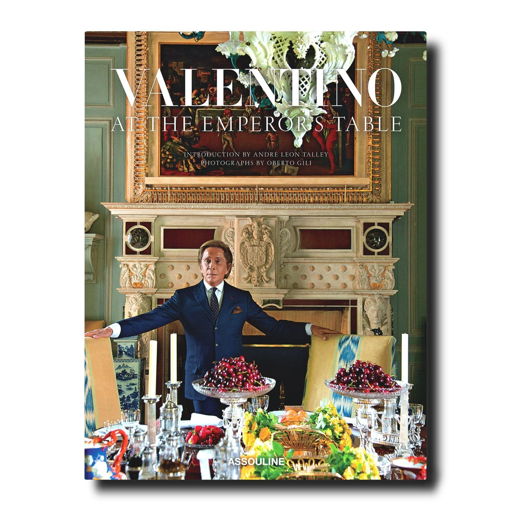 VALENTINO: AT THE EMPEROR´S TABLE, lilbro decorativo sobre este famoso modisto